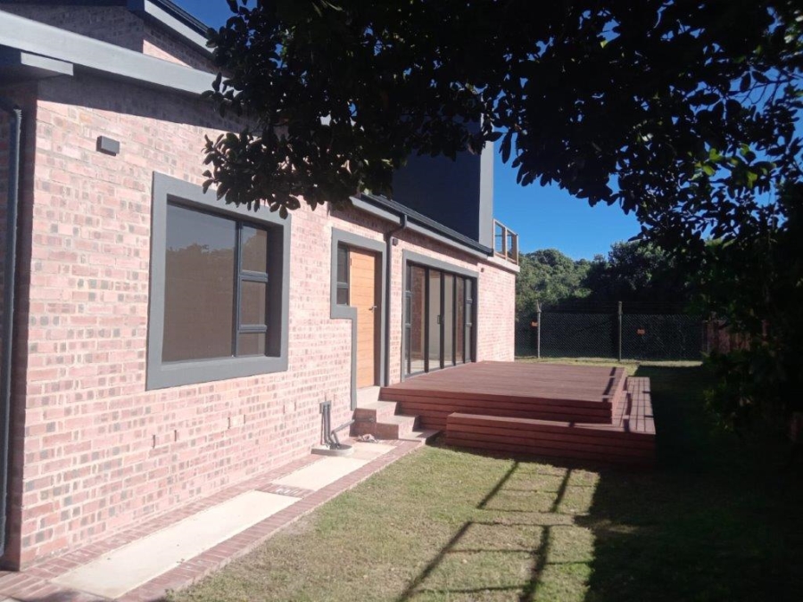4 Bedroom Property for Sale in Aston Bay Eastern Cape